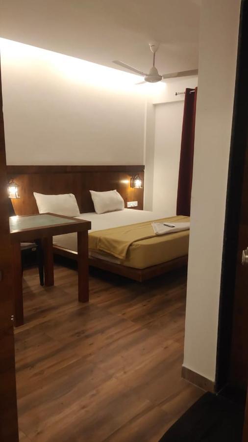 Hotel Anvisha Executive Mangvadi Екстериор снимка
