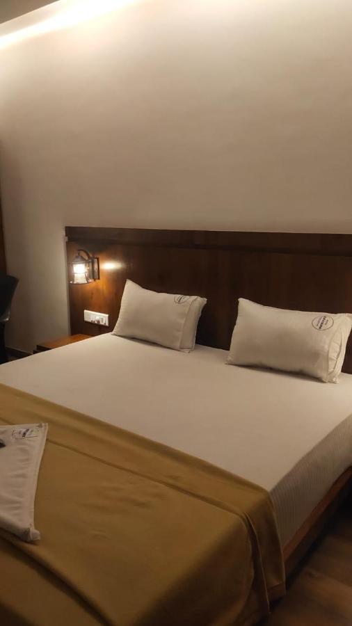Hotel Anvisha Executive Mangvadi Екстериор снимка