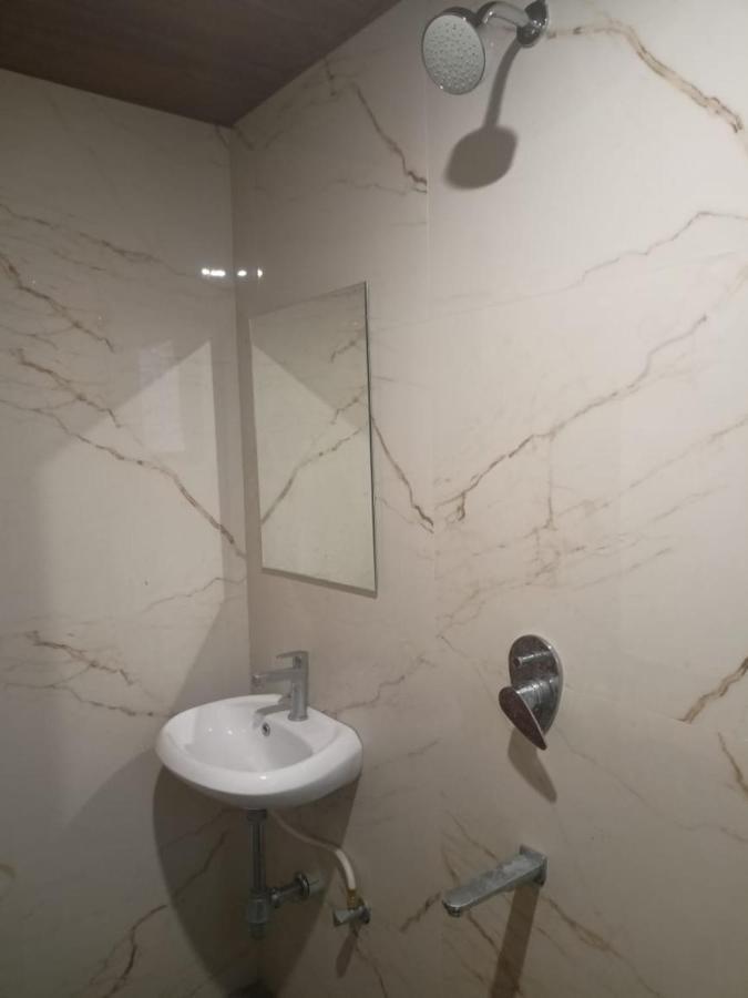 Hotel Anvisha Executive Mangvadi Екстериор снимка